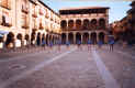 "Tallarinada" de los escultas en la Plaza Mayor de Sigenza