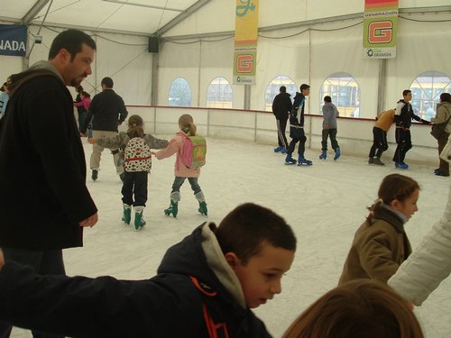 Castores y Lobatos patinando sobre hielo - 18 febrero 2006 - Foto 13