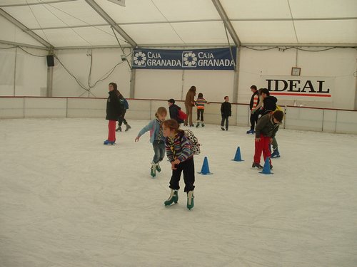 Castores y Lobatos patinando sobre hielo - 18 febrero 2006 - Foto 15