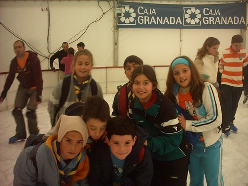 Castores y Lobatos patinando sobre hielo - 18 febrero 2006 - Foto 34