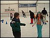 Castores y Lobatos patinando sobre hielo - 18 febrero 2006