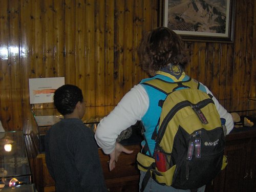 Excursin a la Ermita de los Tres Juanes
Sierra Elvira (Atarfe) - 11 marzo 2006 - Foto 67
