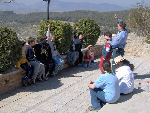 Excursin a la Ermita de los Tres Juanes
Sierra Elvira (Atarfe) - 11 marzo 2006 - Foto 104