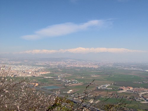 Excursi�n a la Ermita de los Tres Juanes
Sierra Elvira (Atarfe) - 11 marzo 2006 - Foto 122