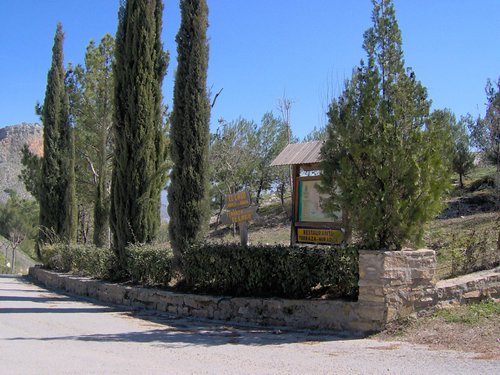 Excursi�n a la Ermita de los Tres Juanes
Sierra Elvira (Atarfe) - 11 marzo 2006 - Foto 47