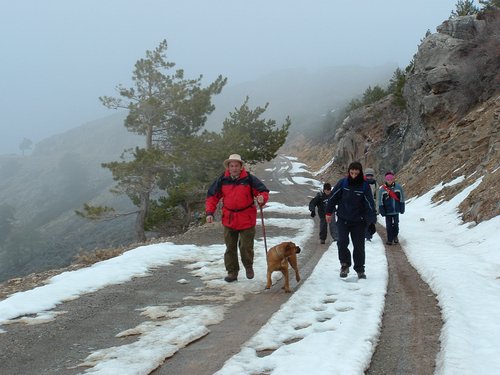 Tropa y Unidad en el Pozo de la Nieve - Sierra de Baza - 18 febrero 2006 - Foto 51