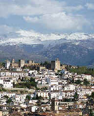 El Albaicn, la Alhambra y detrs Sierra Nevada